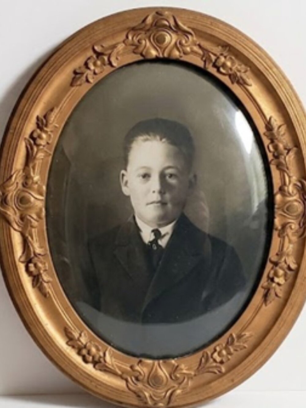 Vintage 1900’s Antique Gold Gilded Oval Convex Bubble Glass Frame with Young Boy